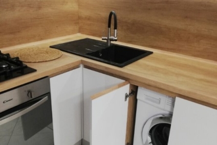 Уютная квартира-студия с дизайнерским ремонтом.